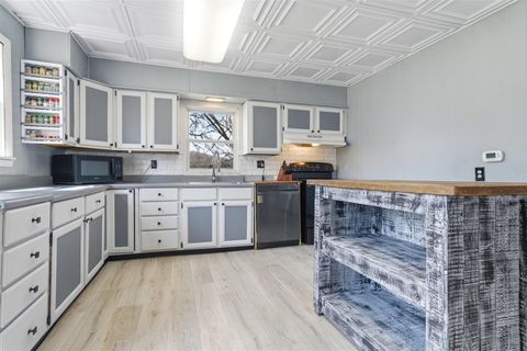 Tiny photo for 1702 W Hovey Avenue, Normal, IL 61761 (MLS # 12614074)