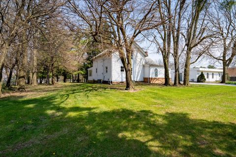Tiny photo for 1702 W Hovey Avenue, Normal, IL 61761 (MLS # 12614074)