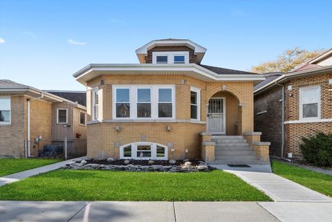 Photo of 3006 N Sayre Avenue, Chicago, IL 60634 (MLS # 12516271)