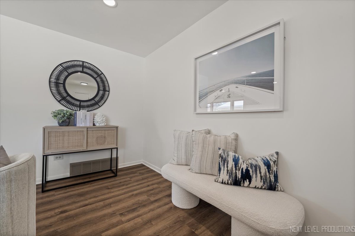 5436 Blodgett Avenue