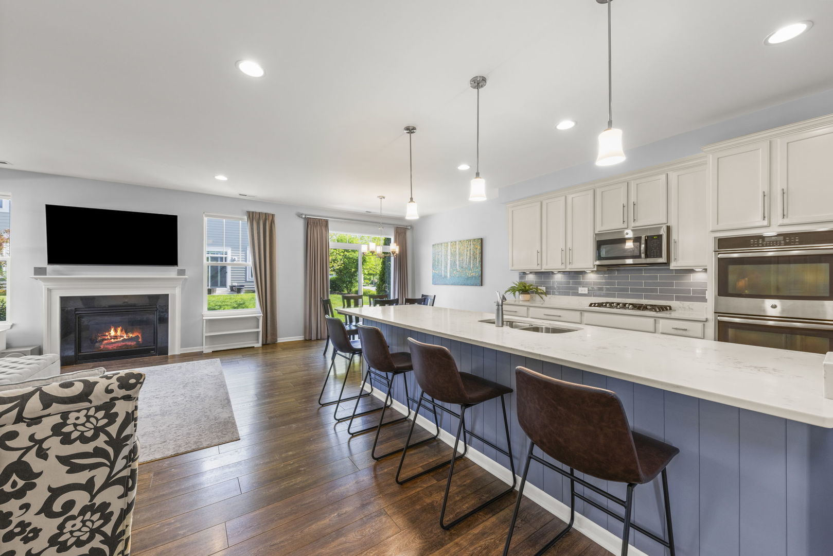 27w120 Timber Creek Drive