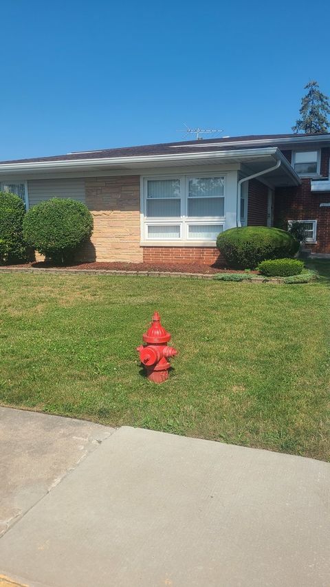 Tiny photo for 16347 Ingleside Avenue, South Holland, IL 60473 (MLS # 12447962)