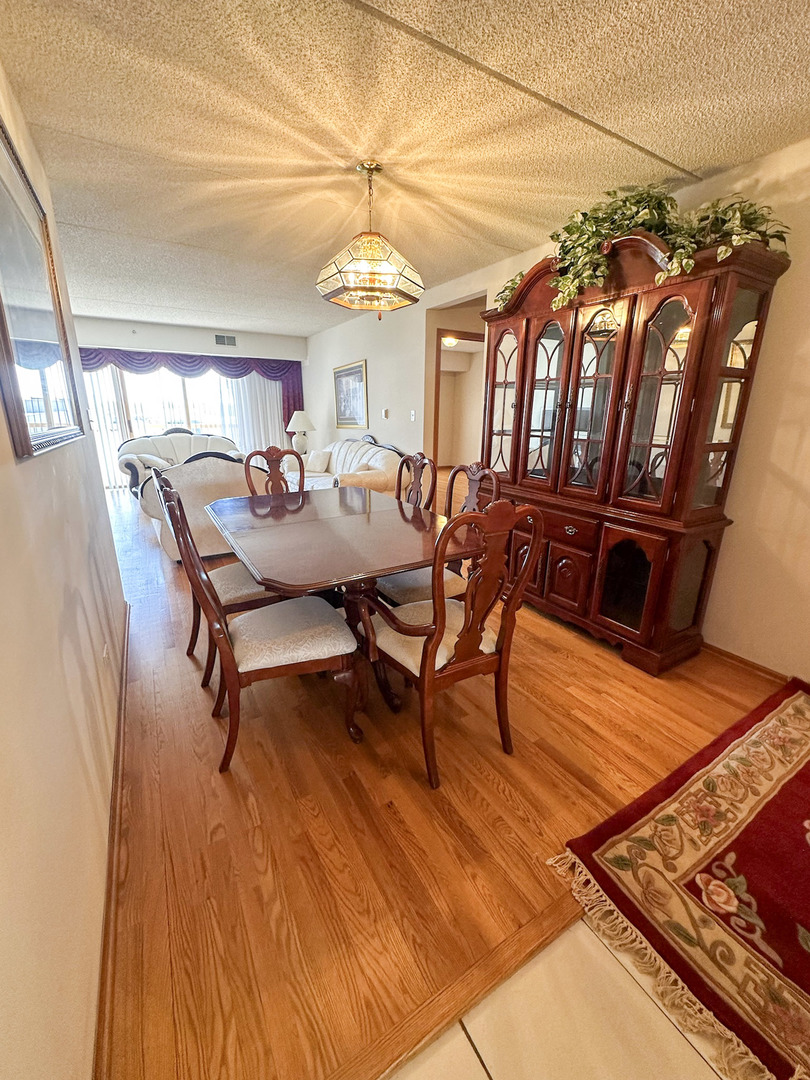 4700 N Harlem Avenue 306