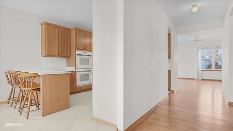 Tiny photo for 623 Queen Drive, Oswego, IL 60543 (MLS # 12518487)