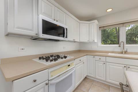 Tiny photo for 2855 Clara Avenue, Aurora, IL 60504 (MLS # 12693779)