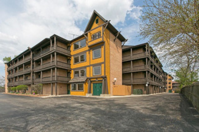 Photo 1 of 27 — 450 N MAIN Street S203B, Wauconda, IL 60084