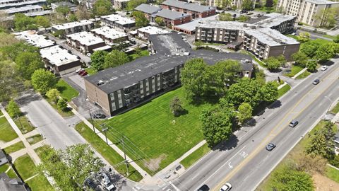 Tiny photo for 9840 S Pulaski Road #310, Oak Lawn, IL 60453 (MLS # 12650714)
