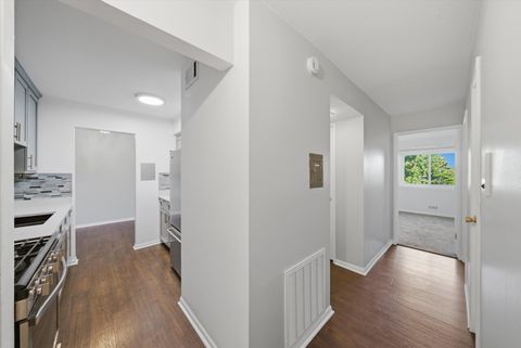 Tiny photo for 9840 S Pulaski Road #310, Oak Lawn, IL 60453 (MLS # 12650714)
