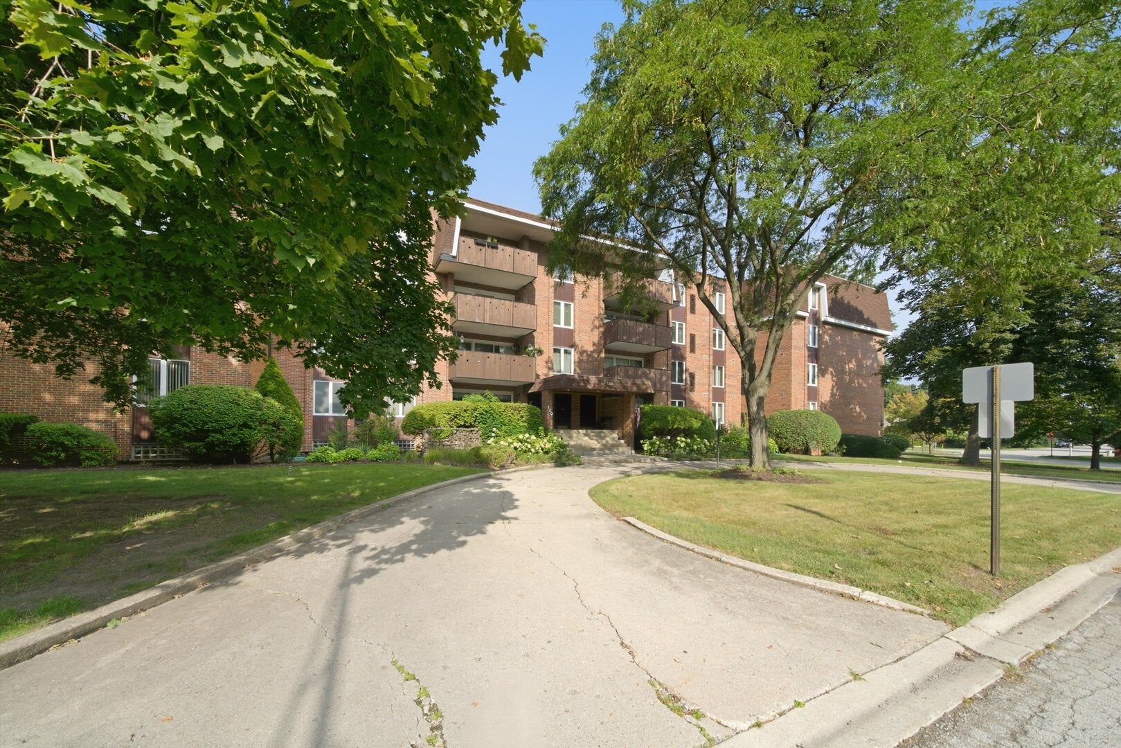 120 S Spruce Avenue 307