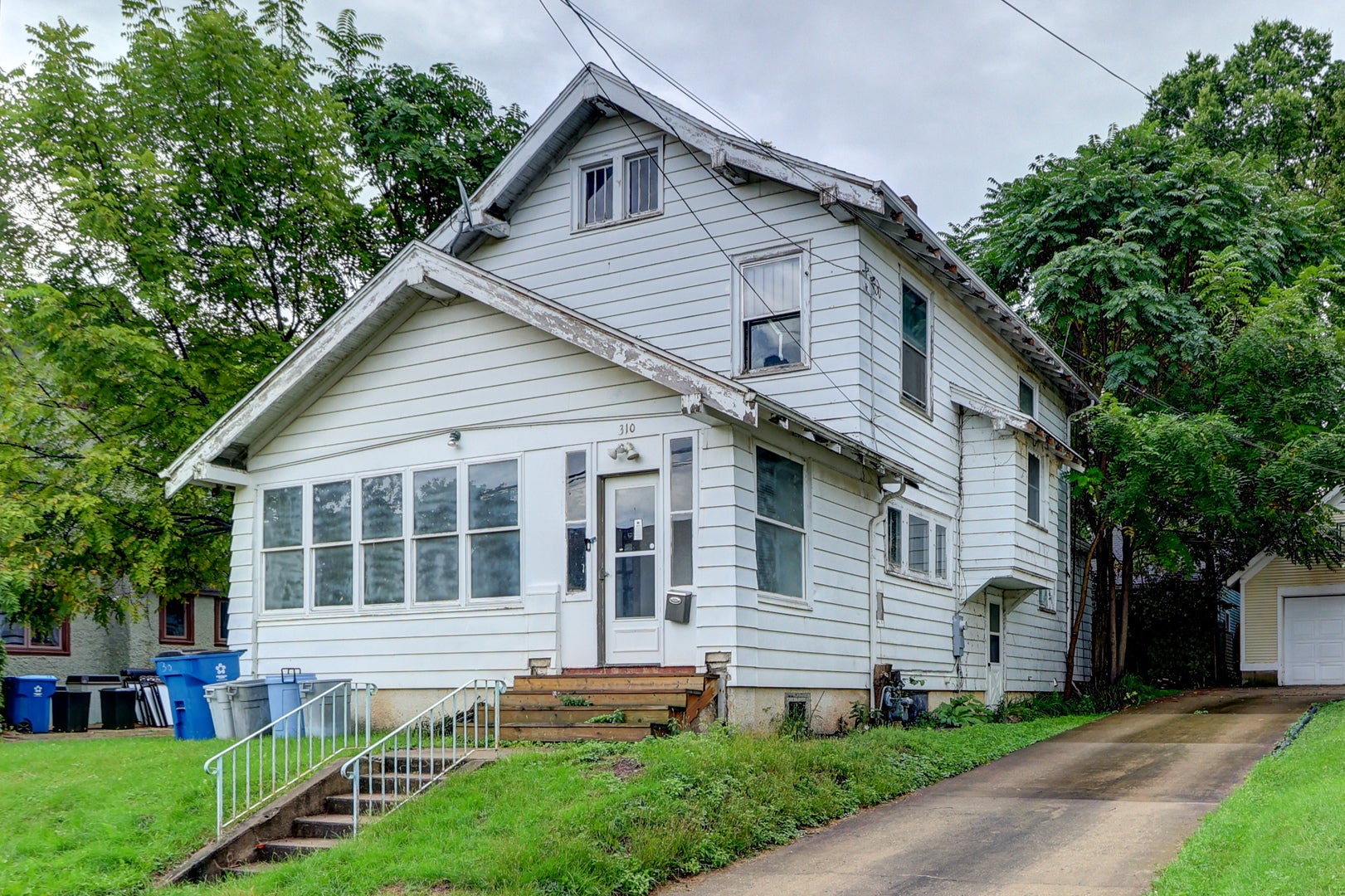 310 W 5th Street