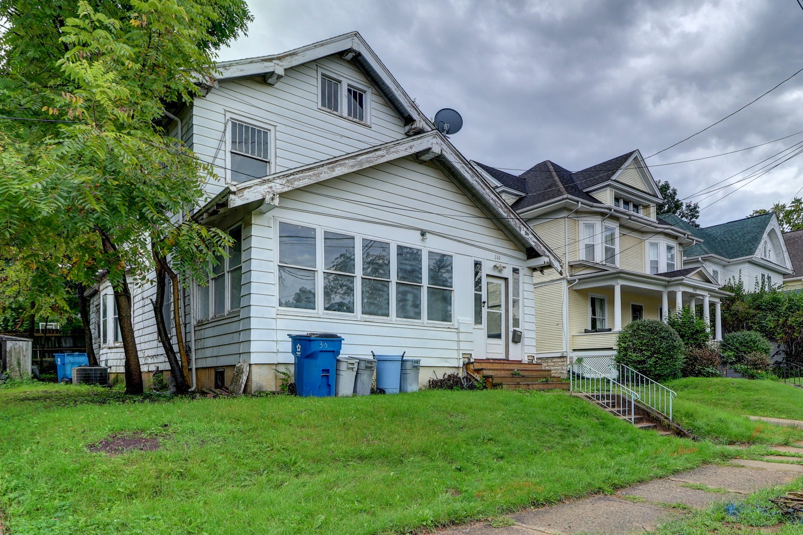 310 W 5th Street