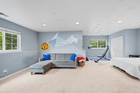 Tiny photo for 70 CHERBOURG Court #70, Wheeling, IL 60090 (MLS # 12481394)