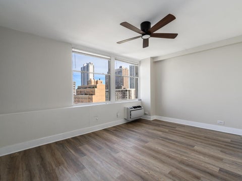Tiny photo for 30 E Elm Street #18B, Chicago, IL 60611 (MLS # 12782755)