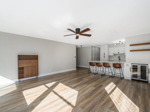 Tiny photo for 30 E Elm Street #18B, Chicago, IL 60611 (MLS # 12782755)