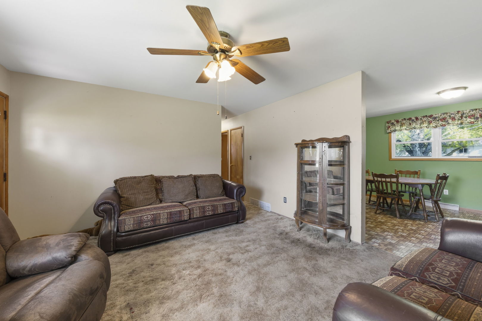 303 E Edgelawn Drive