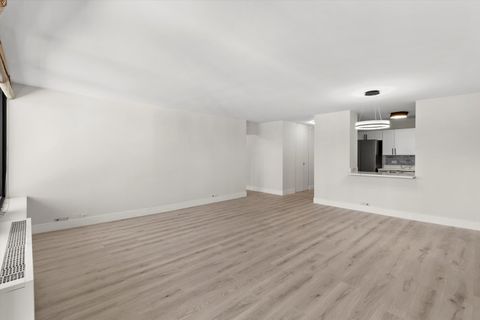 Tiny photo for 1560 N Sandburg Terrace #1508J, Chicago, IL 60610 (MLS # 12464813)
