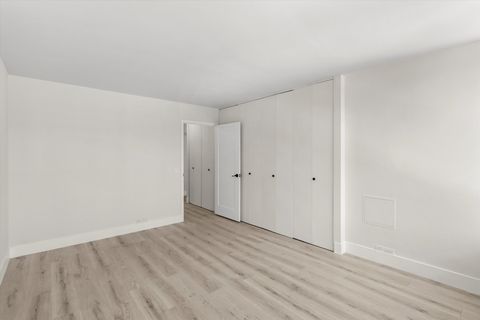 Tiny photo for 1560 N Sandburg Terrace #1508J, Chicago, IL 60610 (MLS # 12464813)