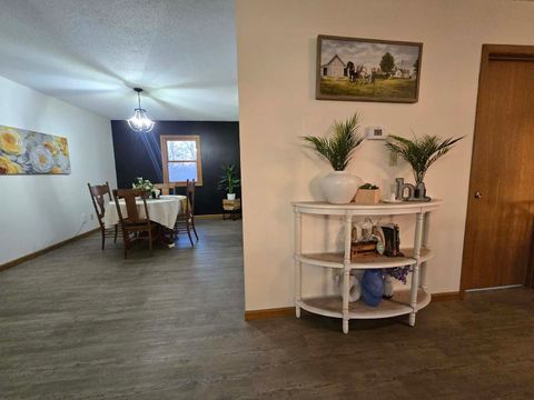 Tiny photo for 15610 Lakeview Lane, Mt Vernon, IL 62864 (MLS # 12570975)