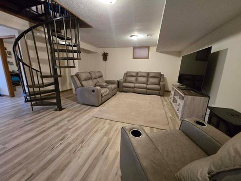 Tiny photo for 15610 Lakeview Lane, Mt Vernon, IL 62864 (MLS # 12570975)