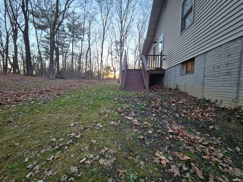 Tiny photo for 15610 Lakeview Lane, Mt Vernon, IL 62864 (MLS # 12570975)