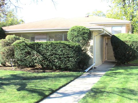 A home in Skokie