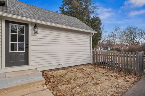 Tiny photo for 304 S Prairie Street, Batavia, IL 60510 (MLS # 12546423)