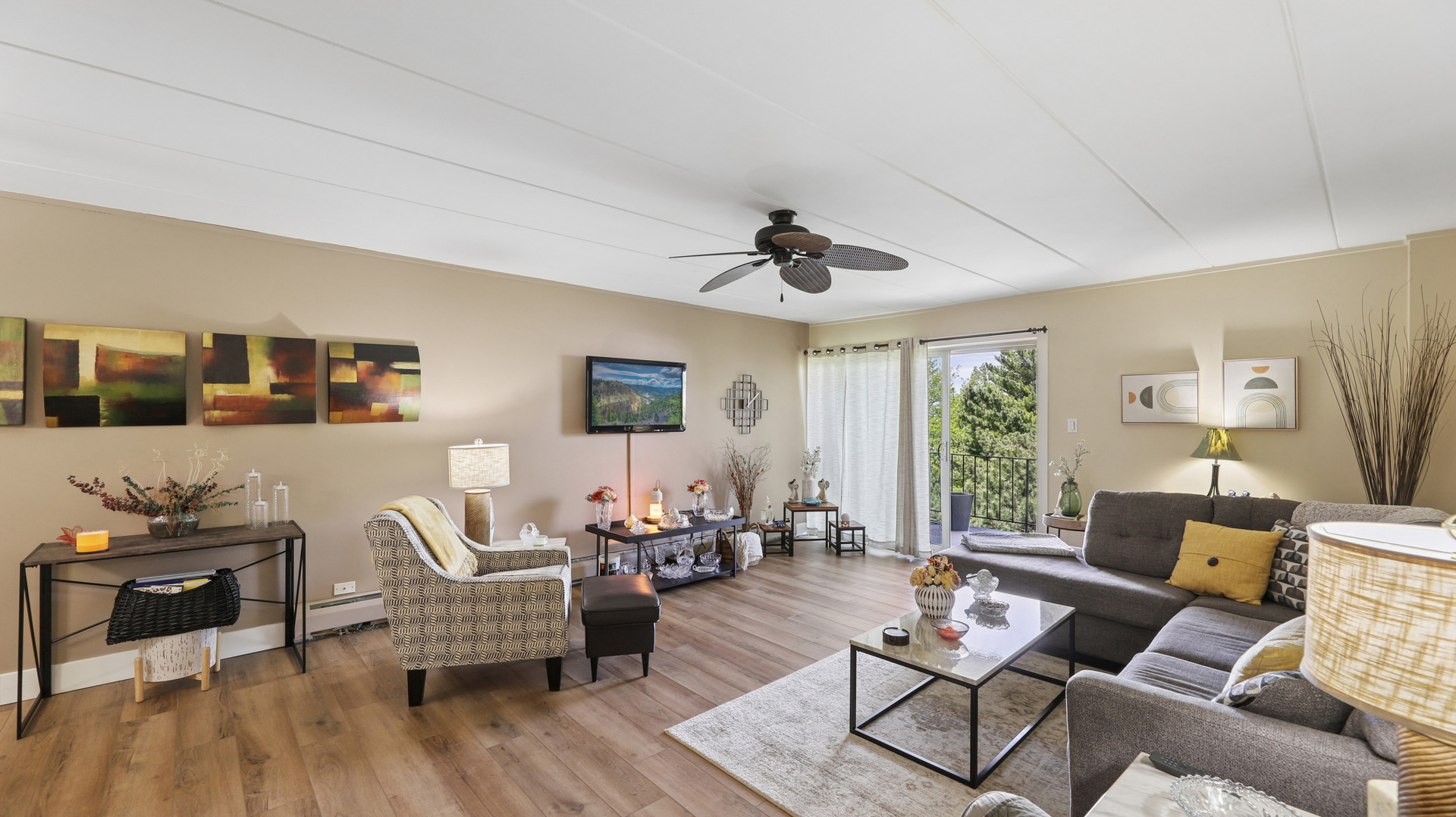 18 E Old Willow Road 504N