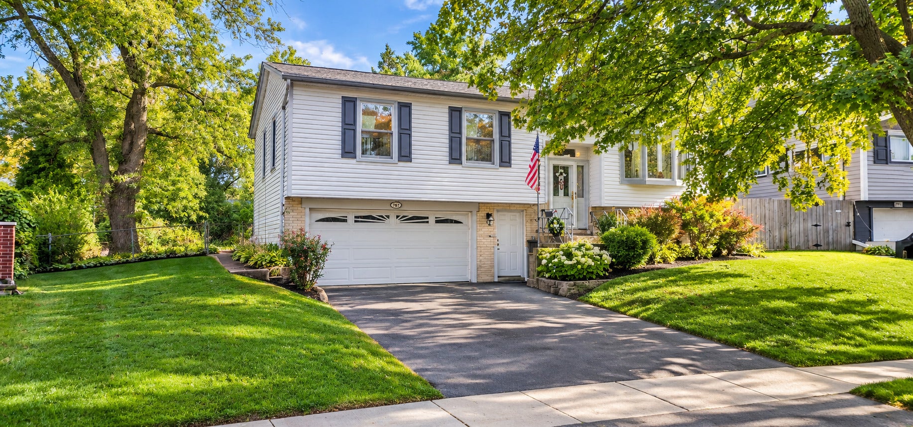 767 Leslie Lane