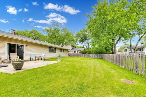 Tiny photo for 605 N Rohlwing Road, Palatine, IL 60074 (MLS # 12649941)