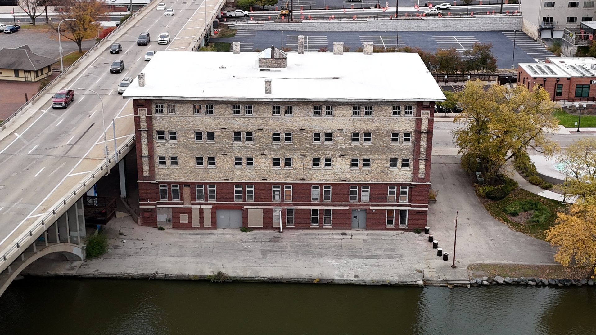 220 N Water Street