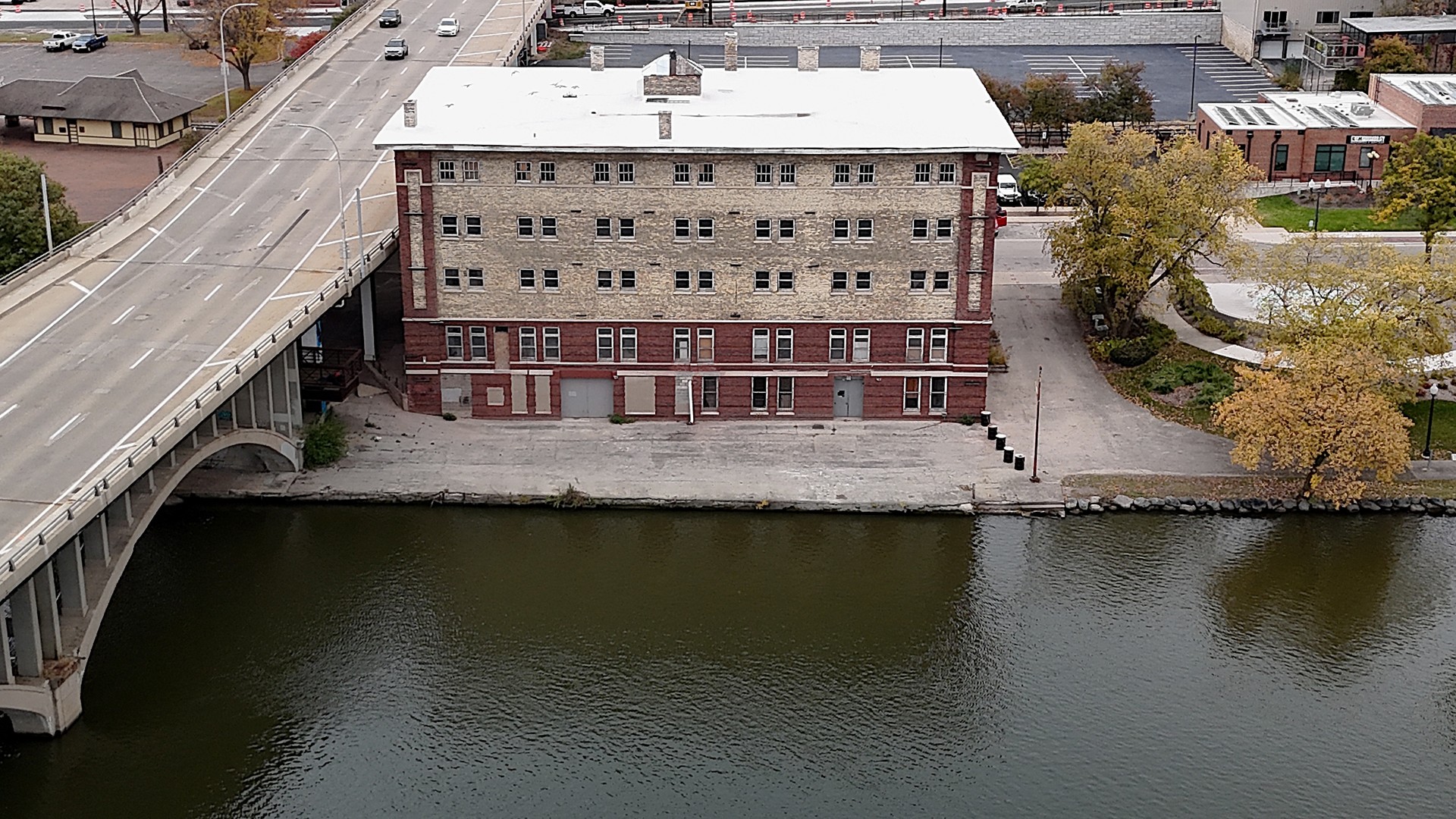 220 N Water Street