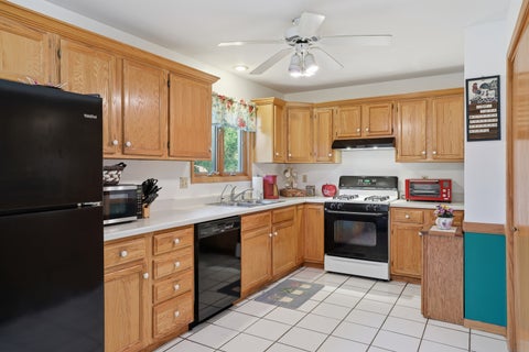 Tiny photo for 423 Wayne RD, Rochelle, IL 61068 (MLS # 12685057)