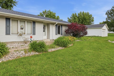 Tiny photo for 423 Wayne RD, Rochelle, IL 61068 (MLS # 12685057)