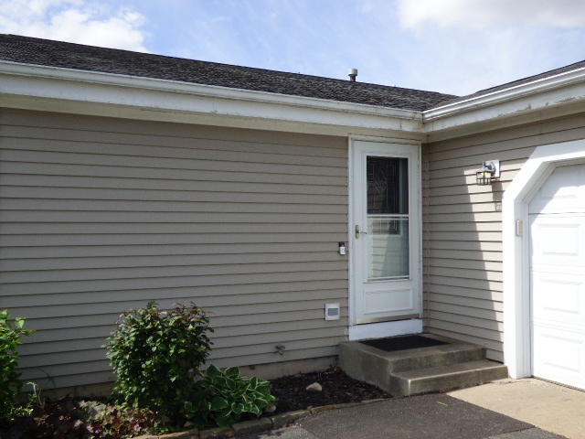 1034 Cottonwood Lane