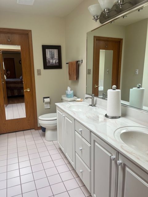 Tiny photo for 2024 E 171st Court, South Holland, IL 60473 (MLS # 12471598)