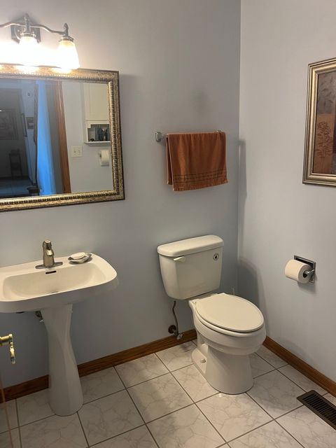 Tiny photo for 2024 E 171st Court, South Holland, IL 60473 (MLS # 12471598)