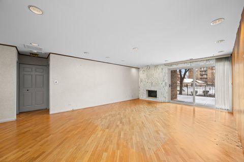 Tiny photo for 1280 RUDOLPH Road #1F, Northbrook, IL 60062 (MLS # 12537868)