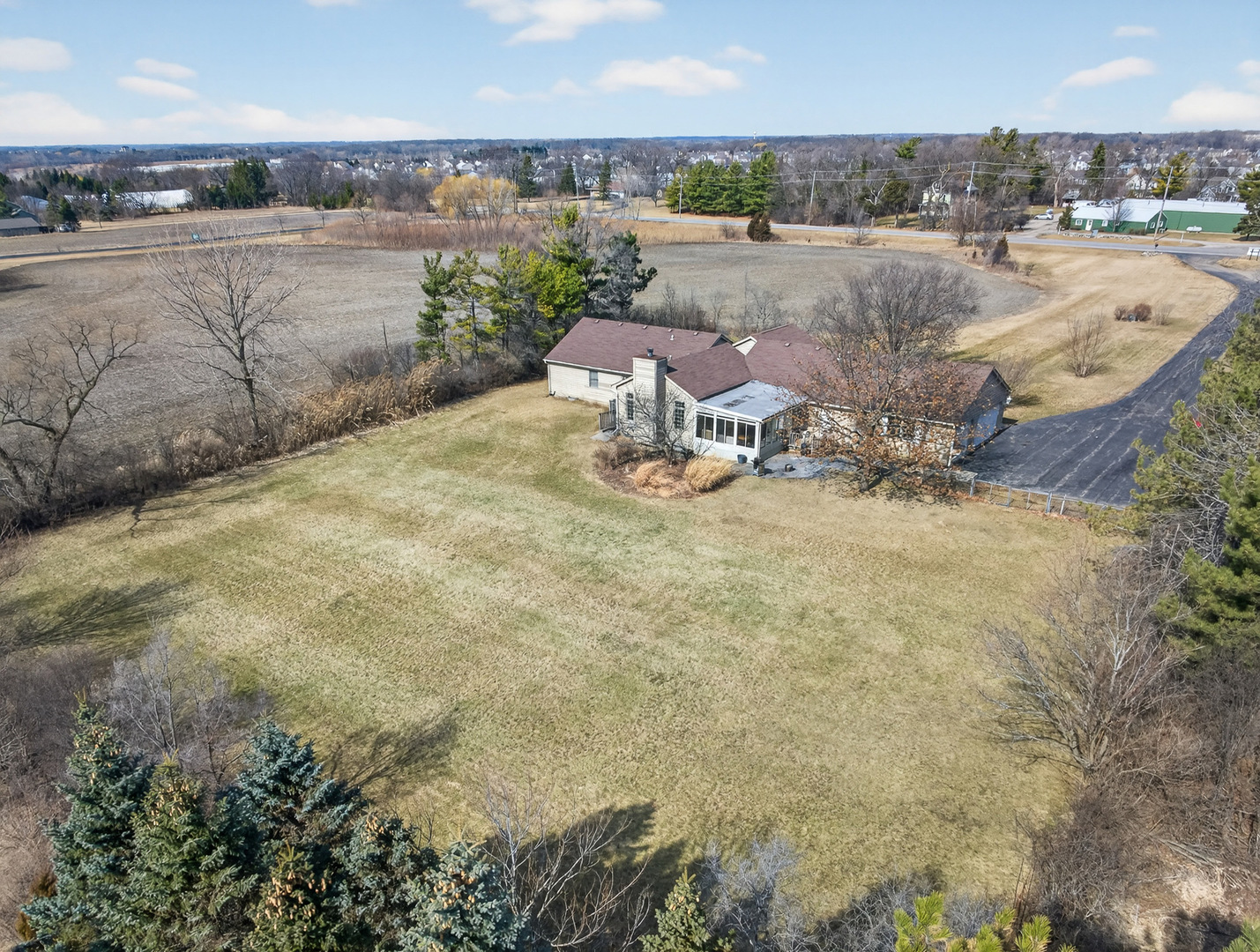 Grayslake, Illinois, 60030, United States, 3 Bedrooms Bedrooms, ,3 BathroomsBathrooms,Residential,Active,2022335