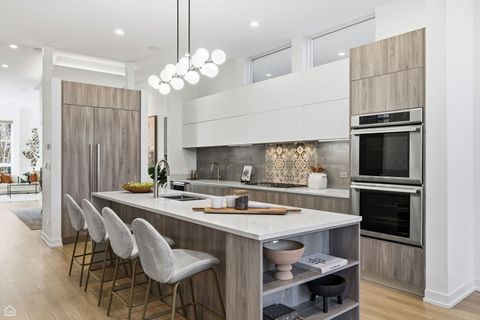 Tiny photo for 2234 W HURON Street, Chicago, IL 60612 (MLS # 12555723)