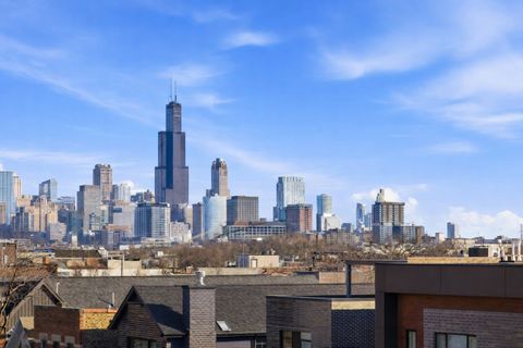 Tiny photo for 2234 W HURON Street, Chicago, IL 60612 (MLS # 12555723)