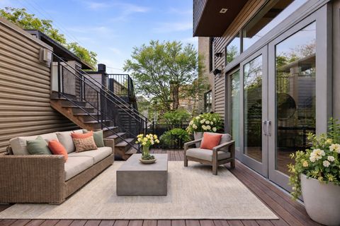 Tiny photo for 2234 W HURON Street, Chicago, IL 60612 (MLS # 12555723)