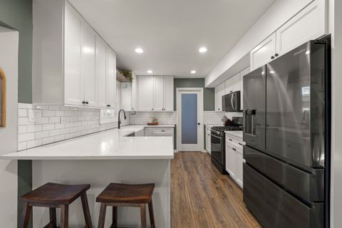 Tiny photo for 35 CLOVERDALE Lane, Schaumburg, IL 60194 (MLS # 12551516)