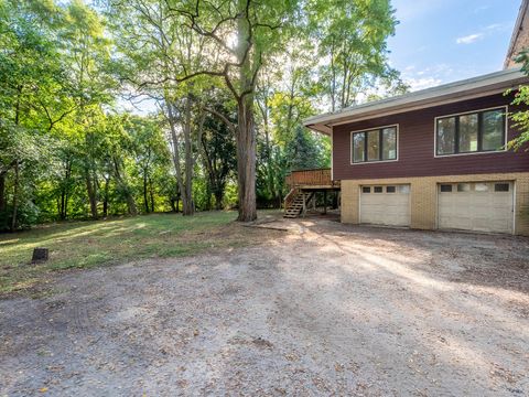 Tiny photo for 250 N Batavia Avenue, Batavia, IL 60510 (MLS # 12482608)