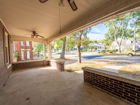 Tiny photo for 250 N Batavia Avenue, Batavia, IL 60510 (MLS # 12482608)