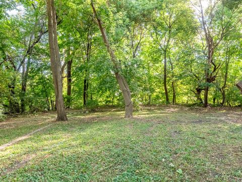 Tiny photo for 250 N Batavia Avenue, Batavia, IL 60510 (MLS # 12482608)