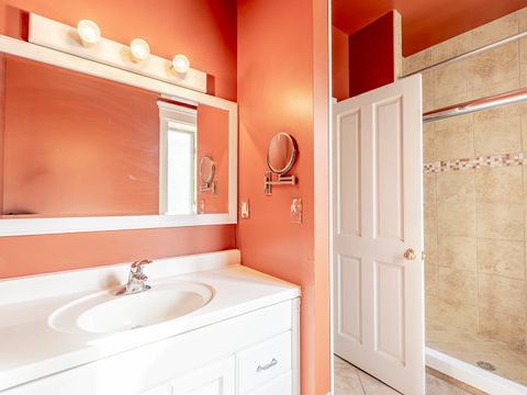 Tiny photo for 250 N Batavia Avenue, Batavia, IL 60510 (MLS # 12482608)