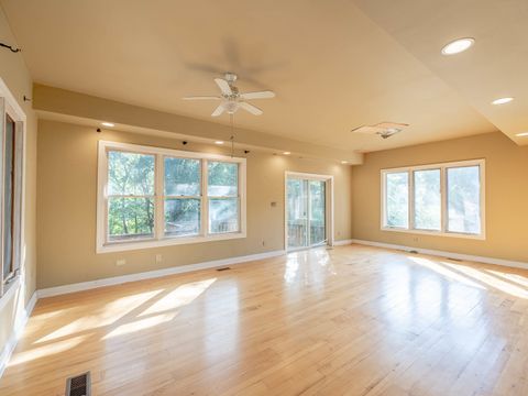 Tiny photo for 250 N Batavia Avenue, Batavia, IL 60510 (MLS # 12482608)