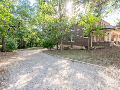 Tiny photo for 250 N Batavia Avenue, Batavia, IL 60510 (MLS # 12482608)