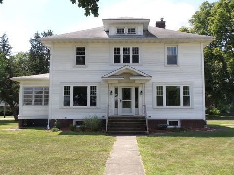 A home in Henry