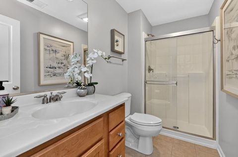 Tiny photo for 702 S Wilmette Avenue, Westmont, IL 60559 (MLS # 12607842)